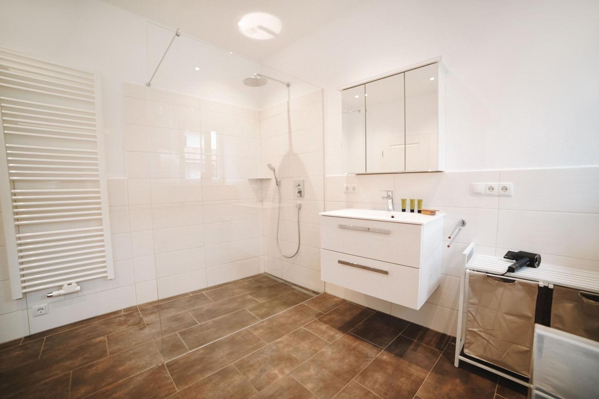 Black Horse Family Apartment - Barrierearm - Pfotenglueck - Familienzeit By Loewenherz Homes Stephanskirchen 外观 照片